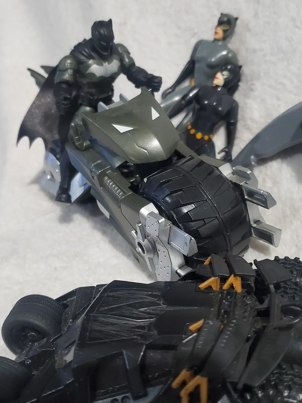 Batman Kids Toy Vehicle and Action Figure Set - Gray and Black